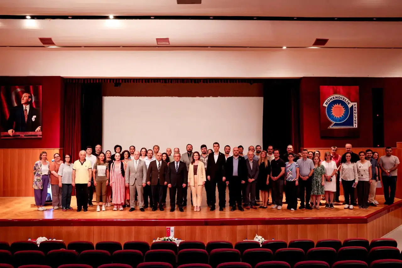 DEÜ’de “Akademik Dergiler, Açık Erişim Ve Yapay Zekâ” Konuşuldu