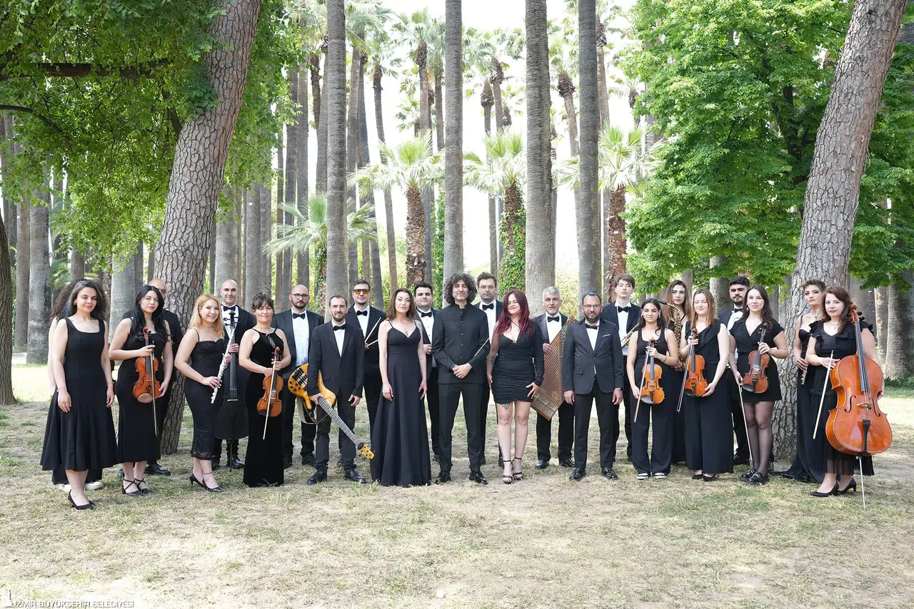 İzmir Büyükşehir Belediyesi’nden kente iki yeni orkestra