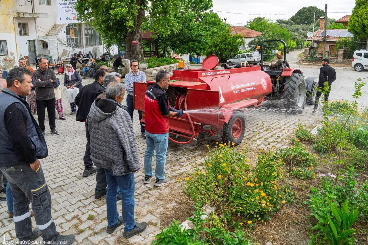 Traktörler hazır gözler ormanda