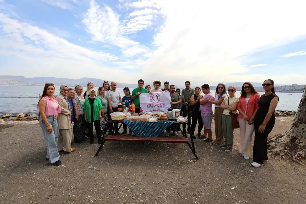 Menderes Belediyesi’nden Engelli Bireylere Piknik