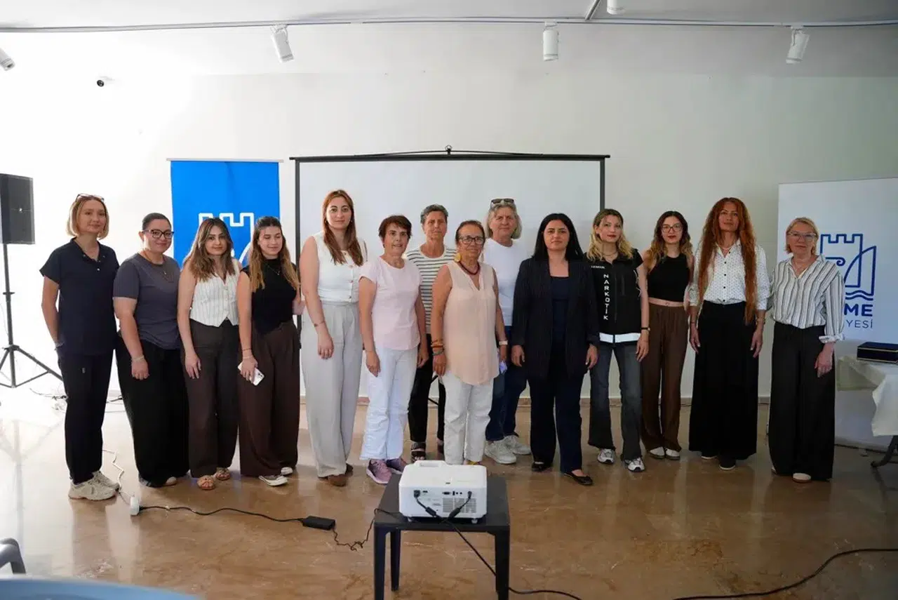 Çeşme Belediyesinden Bağımlılıkla Mücadelede Farkındalık Semineri