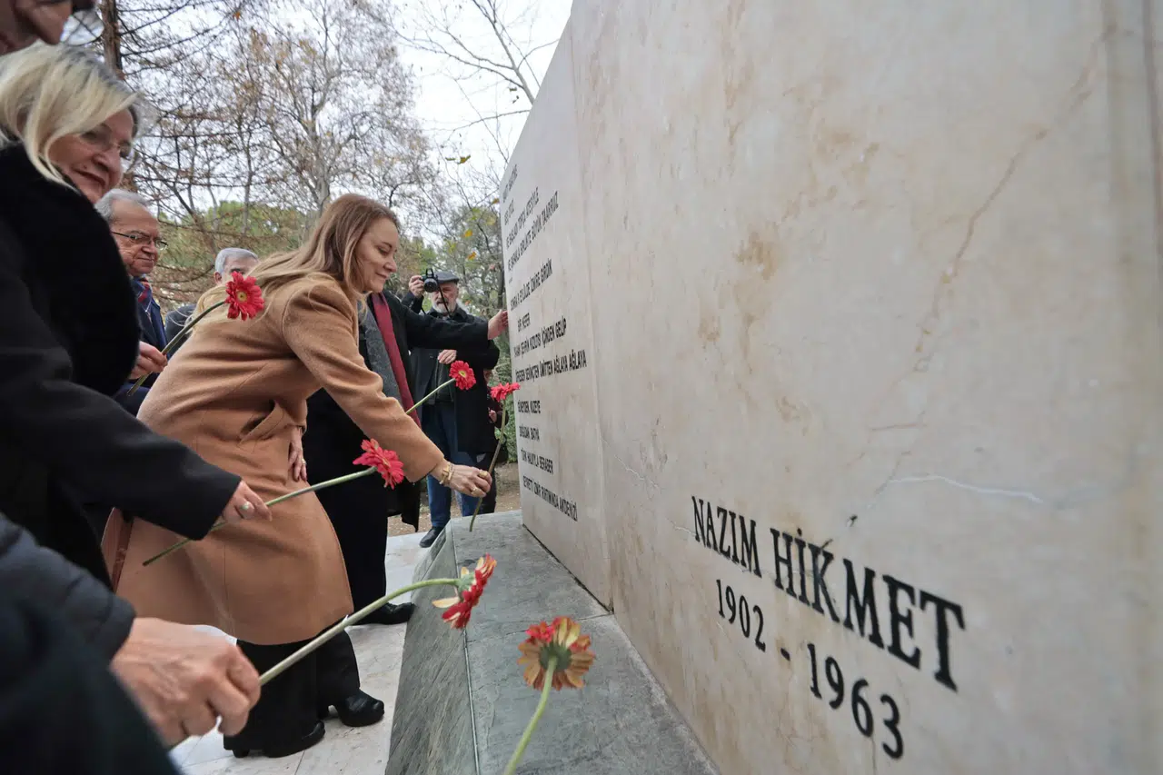 Konak’tan usta şairlere vefa: Nazım Hikmet ve Ahmed Arif Konak’ta anılacak