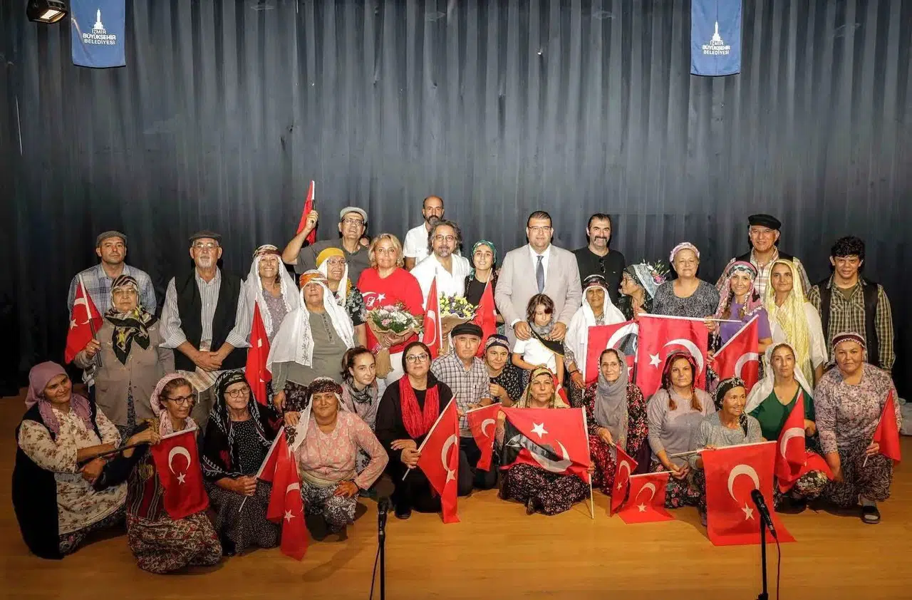 Seferihisar'da Dünya Tiyatro Günü coşkusu