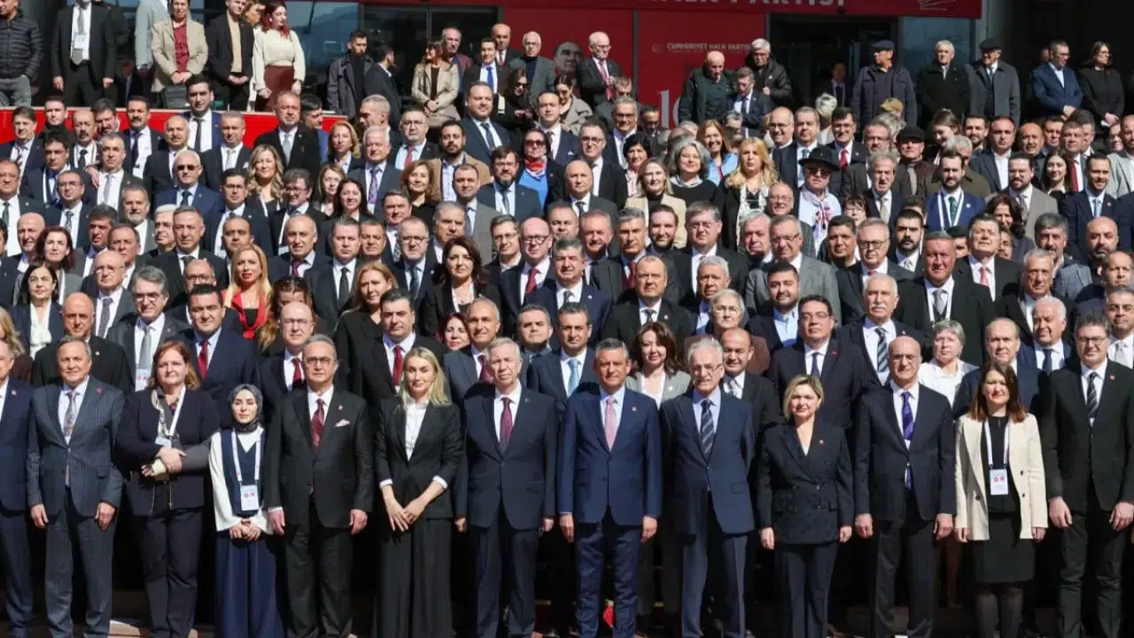 CHP’nin Politika Kurulları tanıtıldı: İzmir’den 5 isim listede