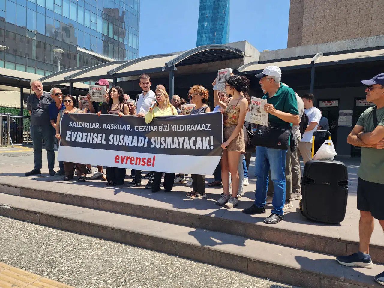 Evrensel Gazetesi davasında flaş karar: Sanık için zorla getirme emri çıktı