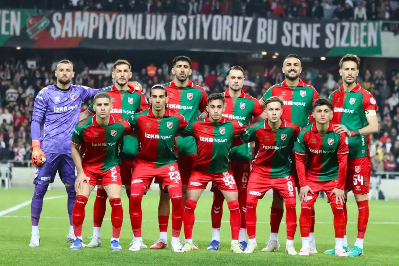 Karşıyaka’da rota belirlendi: Yeşil-kırmızılılarda transfer mesaisi başlıyor