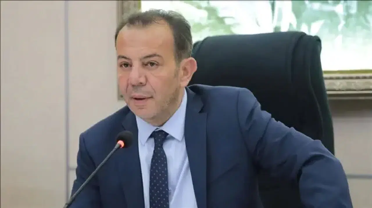 Tanju Özcan’dan sert veda: Baba ocağından gözyaşlarıyla ayrıldı