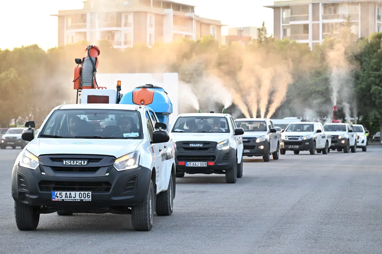 Manisa'da haşereyle mücadele mesaisi: 17 ilçede kesintisiz koruma