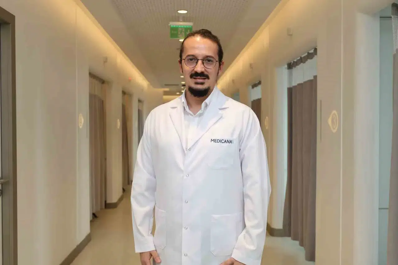 Dijital neslin kambur kaderi: Yanlış duruş omurgaya 6 kat fazla yük bindiriyor