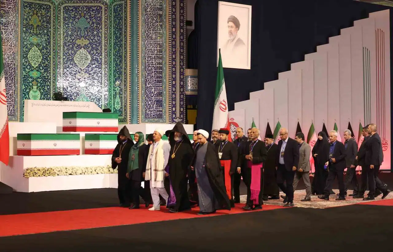 Tahran'da tarihi veda: Hamaney için dünya liderleri bir araya geliyor