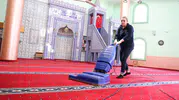 Çiğli’de Bayram Öncesi İbadethanelerde Kapsamlı Temizlik
