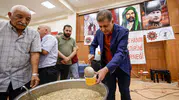 Başkan Tugay aşure lokmasını paylaştı