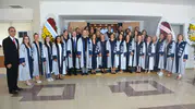 Ege’nin beyaz önlüklüleri sahada: 51. dönem mezunları yemin ederek göreve başladı