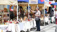 Konak’ta annelerden annelere el emeği hediye