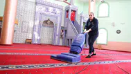 Çiğli’de Bayram Öncesi İbadethanelerde Kapsamlı Temizlik