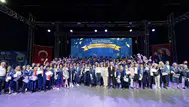 Balçova’da Mezuniyet Coşkusu: 3. Yaş Üniversitesi’nde Kepeler Umuda  Atıldı