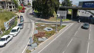 İzmir yaza çiçek açarak hazırlanıyor
