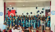 EÜ Ödemiş Sağlık Bilimleri Fakültesinde mezuniyet heyecanı