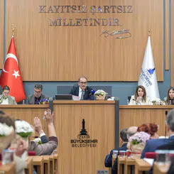İzmir Büyükşehir Meclisi’nde okul saldırılarına ortak tepki