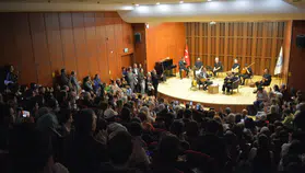 Bedia Akartürk  kulakların pasını sildi