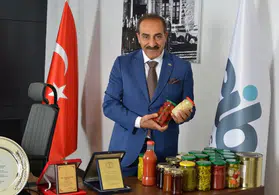 Dünya’nın turşusu İzmir’de kuruldu