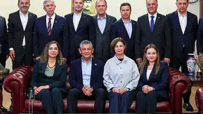 CHP'li başkanlardan ortak çağrı: Olağanüstü kurultay için 45 günlük takvim belirlendi