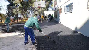 Öğrenciler tatilde, Konak Belediyesi ekipleri iş başında