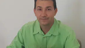 Egeli akademisyenler diş çürüklerini tespit eden cihaz geliştirdi