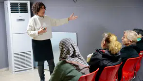 Medeni Kanun’un kazanımları Konak’ta masaya yatırıldı