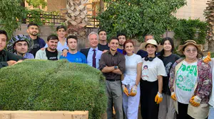 İzmir Adliyesinin peyzaj düzenlemesine EÜ Bayındır MYO’dan destek