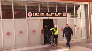 İzmir’de Uyuşturucu Operasyonu: 2 Kadın Şüpheli Tutuklandı!