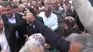 Özgür Özel'den istifa resti çeken partilisine 'baba ocağı' çağrısı: Sabırlı olun