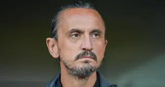 Tuncay Şanlı, Fenerbahçe Futbol Akademisi'nde yeni görevine başladı