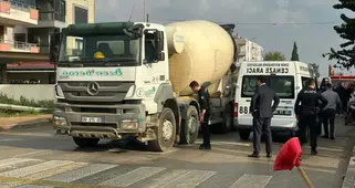 İzmir'de beton mikserinin çarptığı kadın hayatını kaybetti, torun yaralandı