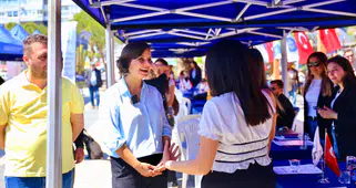 Karabağlar İstihdam Günleri yoğun ilgi gördü