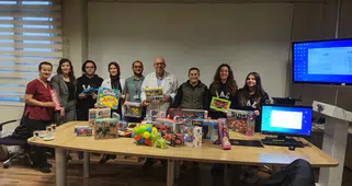 EÜ Tıp Fakültesi Hastanesinde tedavi gören çocuklar için oyuncak bağışı yapıldı