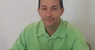Egeli akademisyenler diş çürüklerini tespit eden cihaz geliştirdi