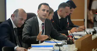 En başarılı büyükşehir ilçe belediye başkanları açıklandı: İzmir’den bir isim de listede!