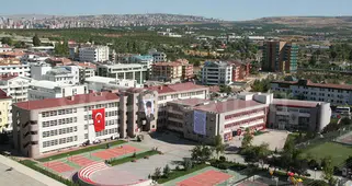 İzmir’de özel okulda “din dersi ve Erdoğan” soruları iddiası: Veliler yargıya gidiyor