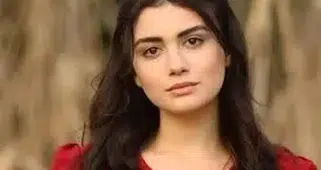 Özge Yağız kiminle evli, eşi kim, sevgilisi var mı, aslen nereli ve kaç yaşında?