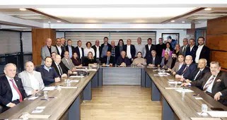 İZSİAD İftarda Buluştu