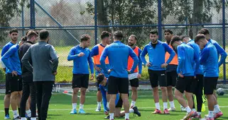 Asırlık çınarda hüzünlü veda: İzmirspor statü kurbanı oldu