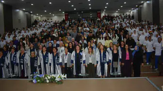 Ege Üniversitesi Hemşirelik Fakültesi’nde “IV. Üniforma Giyme Töreni”