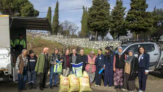 Güzelbahçe Belediyesi’nden çiftçiye güç veren destek