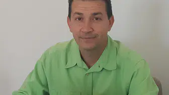 Egeli akademisyenler diş çürüklerini tespit eden cihaz geliştirdi