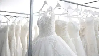 Konak Belediyesi'nden çiftlere gelinlik desteği
