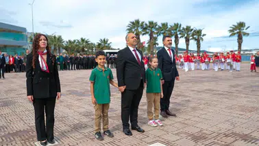 Aliağa’da 23 Nisan Çocuk Bayramı Coşkuyla Kutlandı