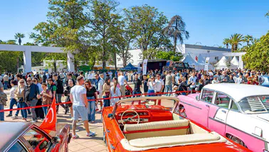 Klasik Otomobil Sergisi ziyaretçilerini zaman yolculuğuna çıkardı