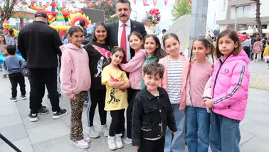 Dikili’de 23 Nisan Coşkusu Sokaklara Taştı