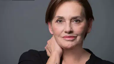 Nur Sürer Yeni Dizisiyle Ekranlara Geri Dönüyor: Çiçekler Açar